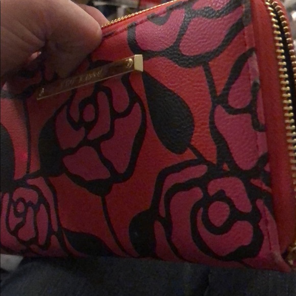 Betsy Johnson clutch - Picture 5 of 5